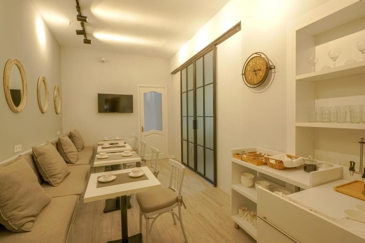 Отели типа «постель и завтрак» Hotel Ticiani 13 Кутаиси-8