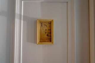 Отели типа «постель и завтрак» Hotel Ticiani 13 Кутаиси Бюджетный двухместный номер с 2 отдельными кроватями-4